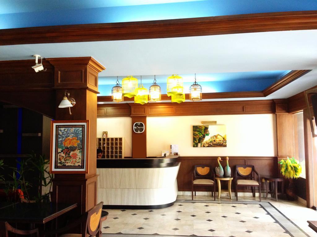 Rattana Mansion Hotel Phuket Exterior photo
