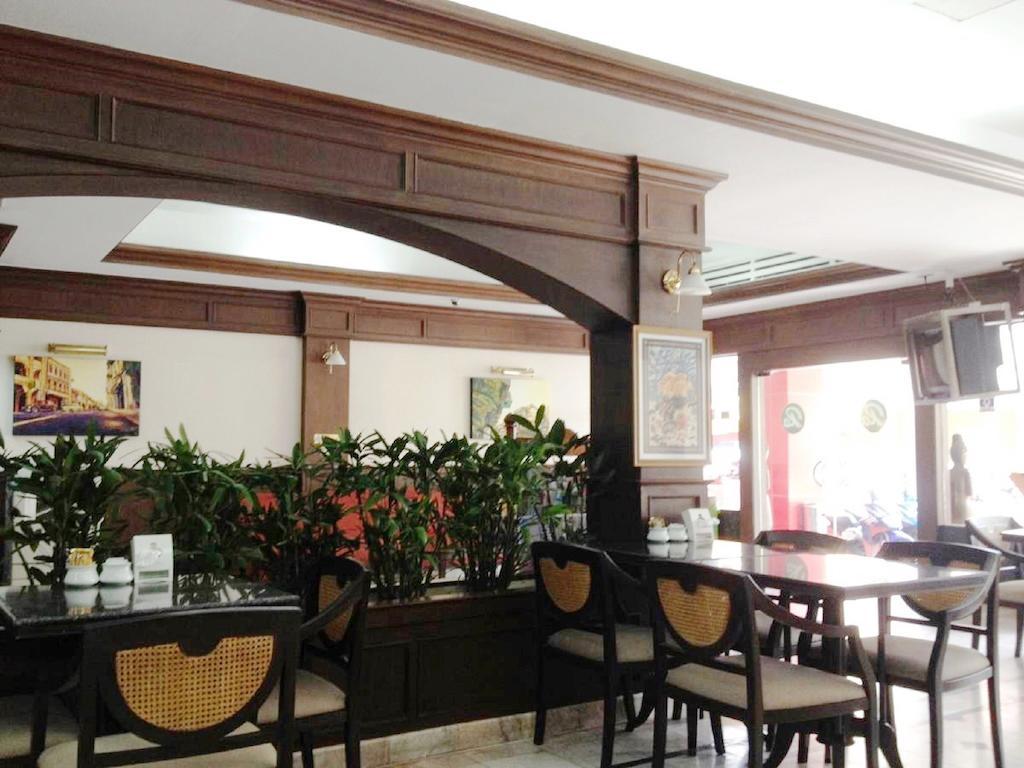 Rattana Mansion Hotel Phuket Exterior photo